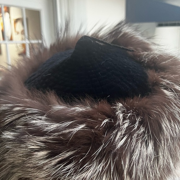 Luxurious real silver fox Hat with Black Tassels main image 8